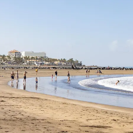 Emily Residential Cristianos Arona (Tenerife)