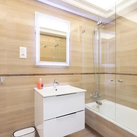 Emily Residential Cristianos