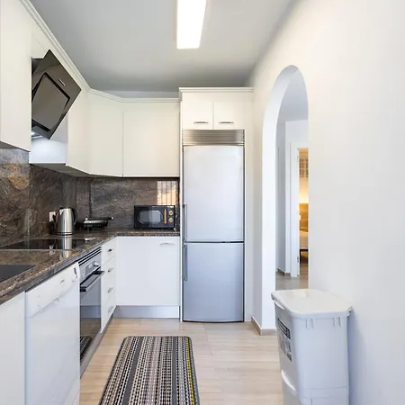 Emily Residential Cristianos