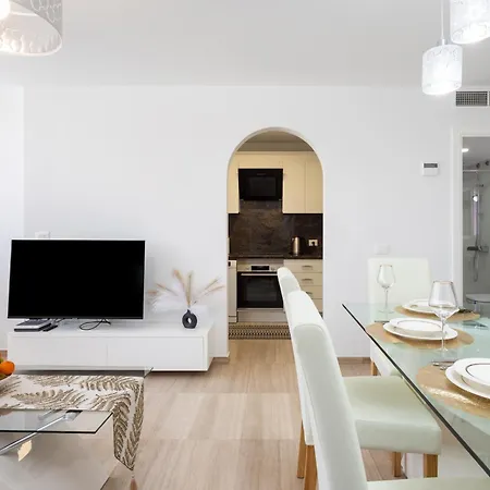 Emily Residential Cristianos *