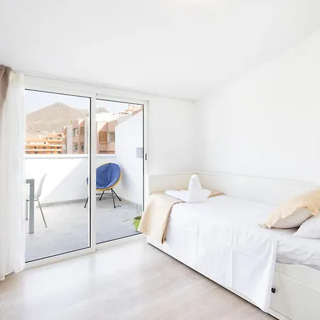 Emily Residential Cristianos *